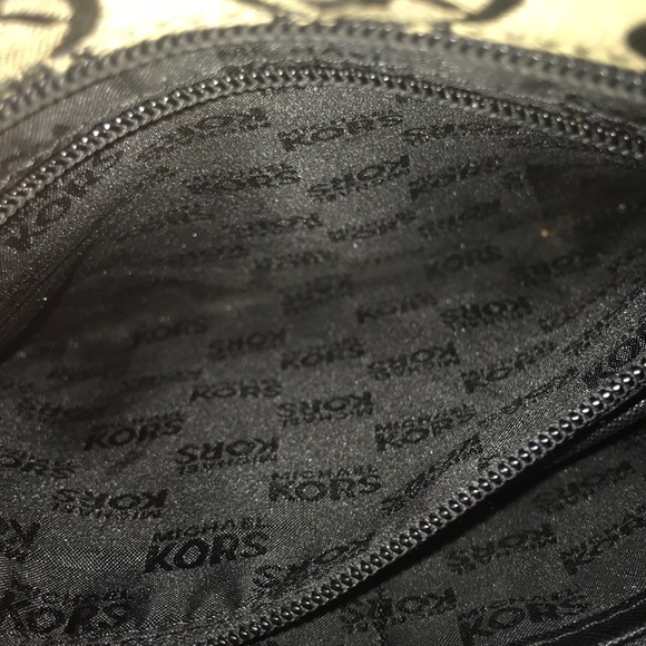 Michale Kors large crossbody Jet set - Picture 4 of 5